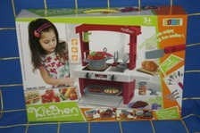 Кухня 8304 (12шт) плита, мойка, 45-41,5-21см, продукты, посуда, свет, на бат-ке, в кор-ке,50-35-10см