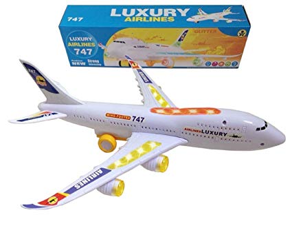 Літак на бат 747-300 світиться у коробці