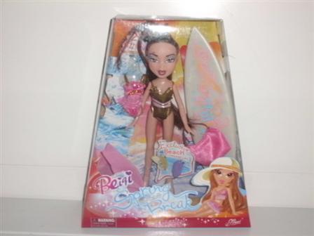 Лялька 93027 (48шт) BRATZ, сумка, наряды, в кор-ке,
