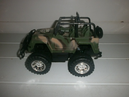 Машина 8845A (72шт/2)"военная",в пакете 21*14см