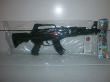 Автомат M4-5 (240шт) трещетка, в кульке, 38-14см